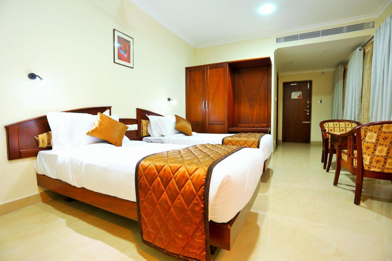 Hotel White City North Paravur 外观 照片